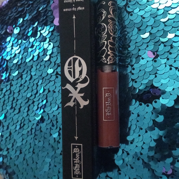 🐈‍⬛Kat Von D "Lolita" XO Vinyl Lip Cream + Matte Kitten Mini Formula! - Picture 2 of 8